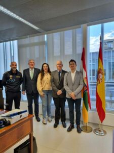 Reunión entre los responsables del Ayuntamiento de Calahorra, el Fiscal Jefe y el Presidente del Tribunal Superior de Justicia